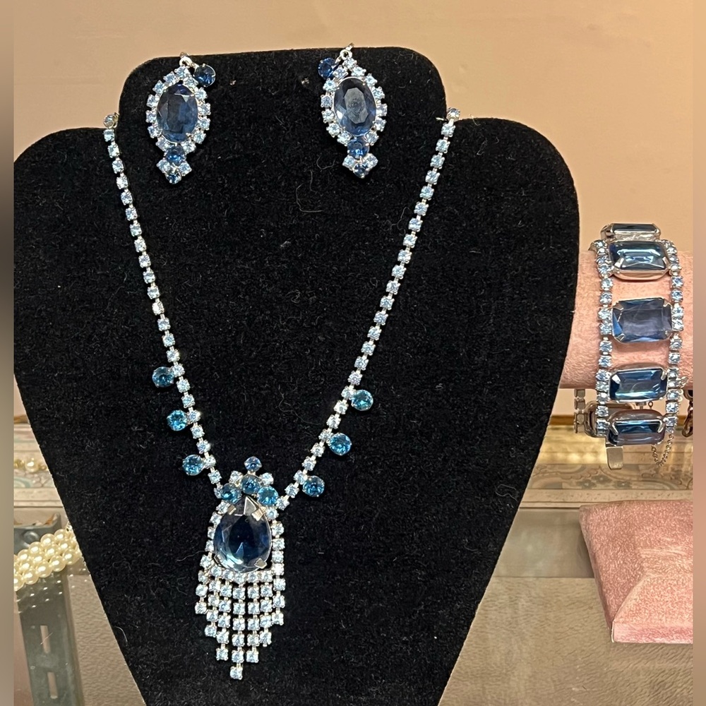 Elegant Blue Rinestone Jewelry Set